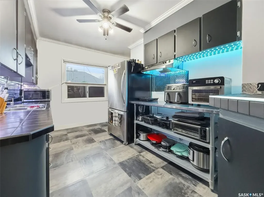 236 7th Avenue NW Swift Current SK S9H 0Y8
