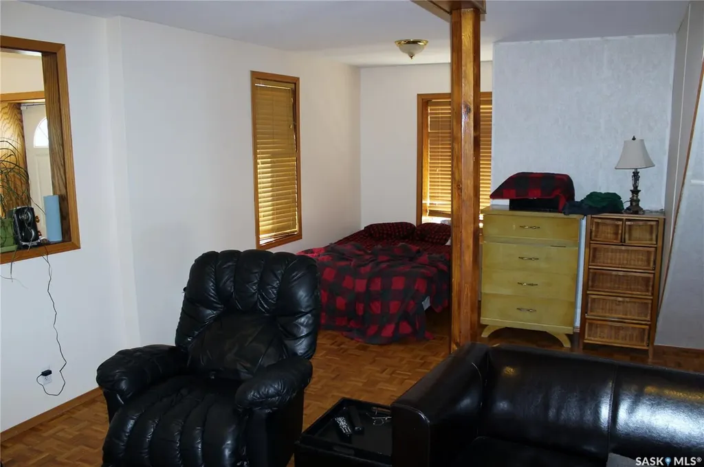 3 2nd Avenue SE Weyburn SK S4H 1W7