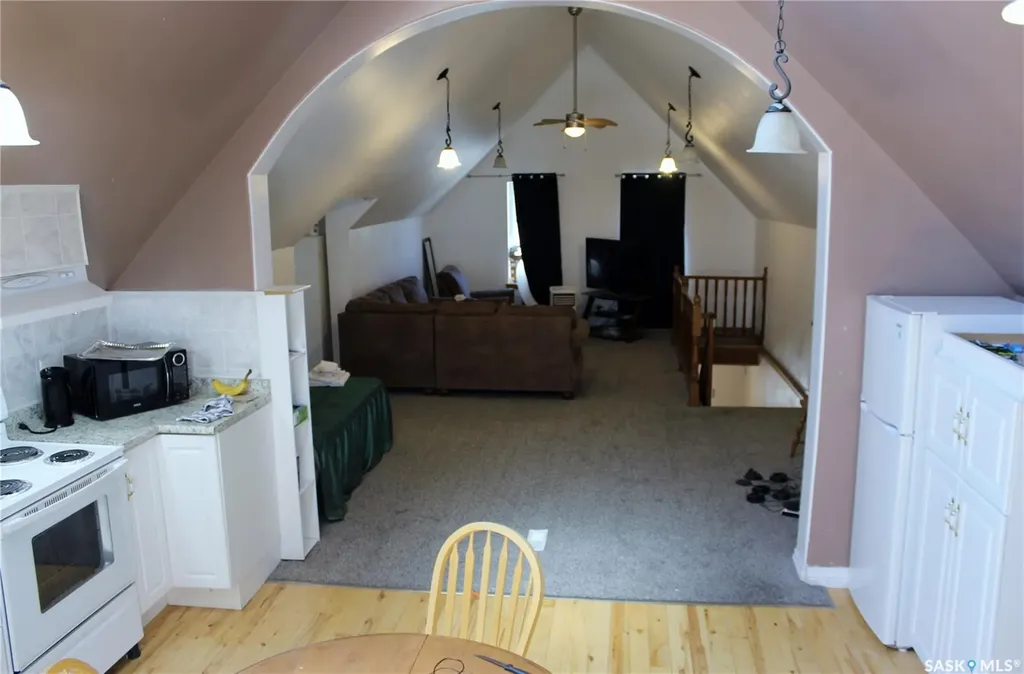 3 2nd Avenue SE Weyburn SK S4H 1W7