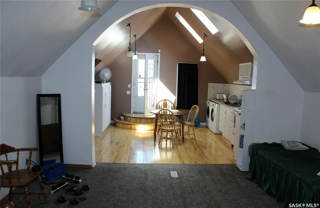 3 2nd Avenue SE Weyburn SK S4H 1W7