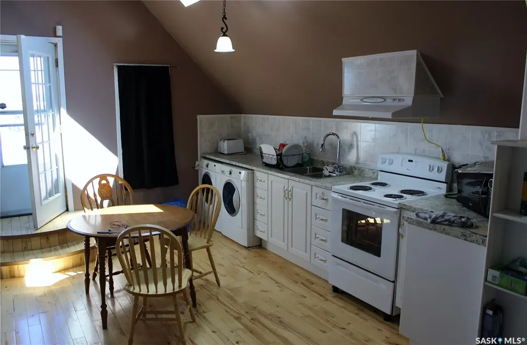 3 2nd Avenue SE Weyburn SK S4H 1W7