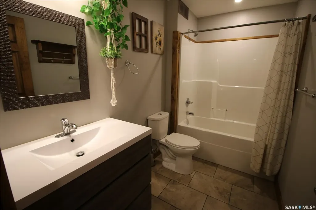 106 Chitek Drive Chitek Lake SK S0J 0L0