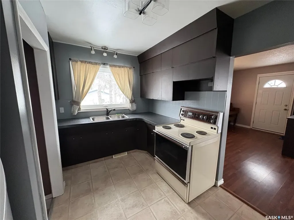 222 1st Street NE Wadena SK S0A 4J0