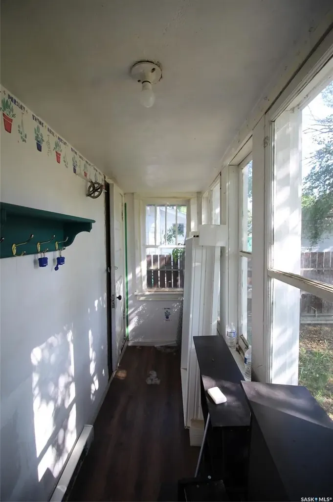 564 1st Street W Shaunavon SK S0N 2M0