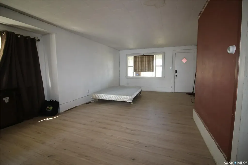 564 1st Street W Shaunavon SK S0N 2M0