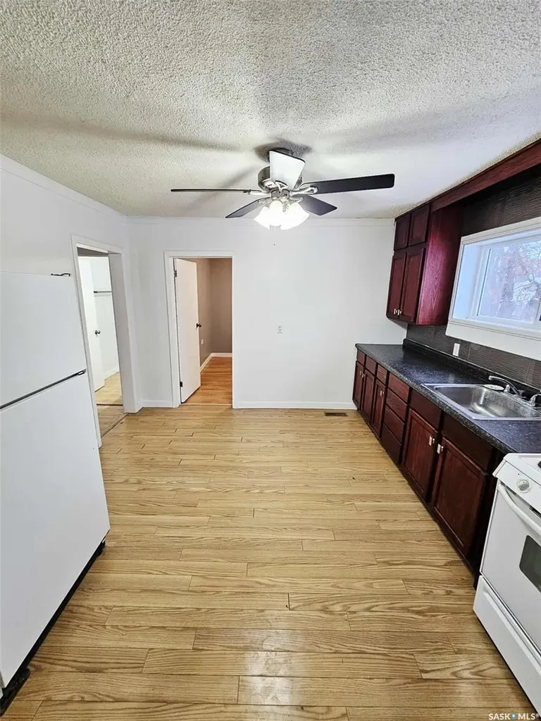 623 Street Mary Street Esterhazy SK S0A 0X0