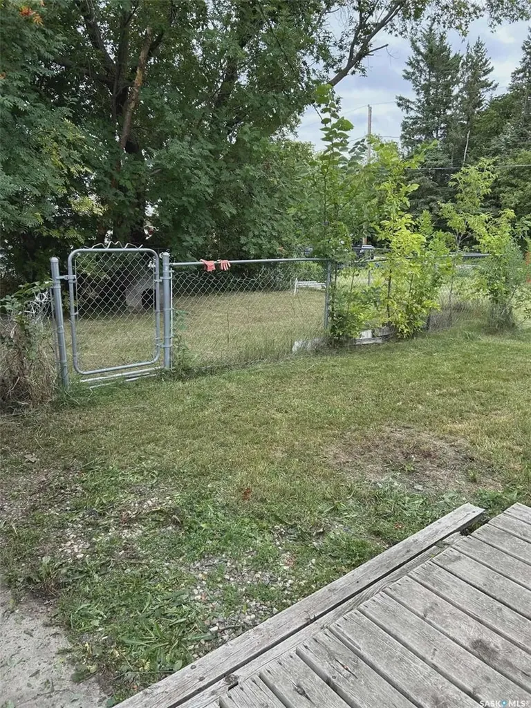 623 Street Mary Street Esterhazy SK S0A 0X0