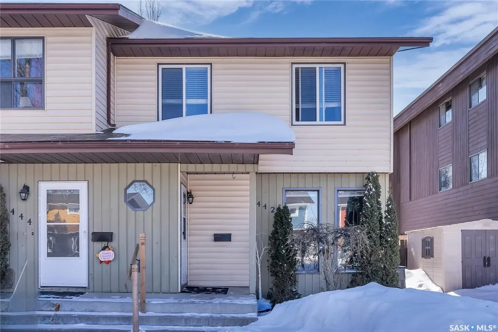 442-444 Russell Road Saskatoon SK S7K 6K9