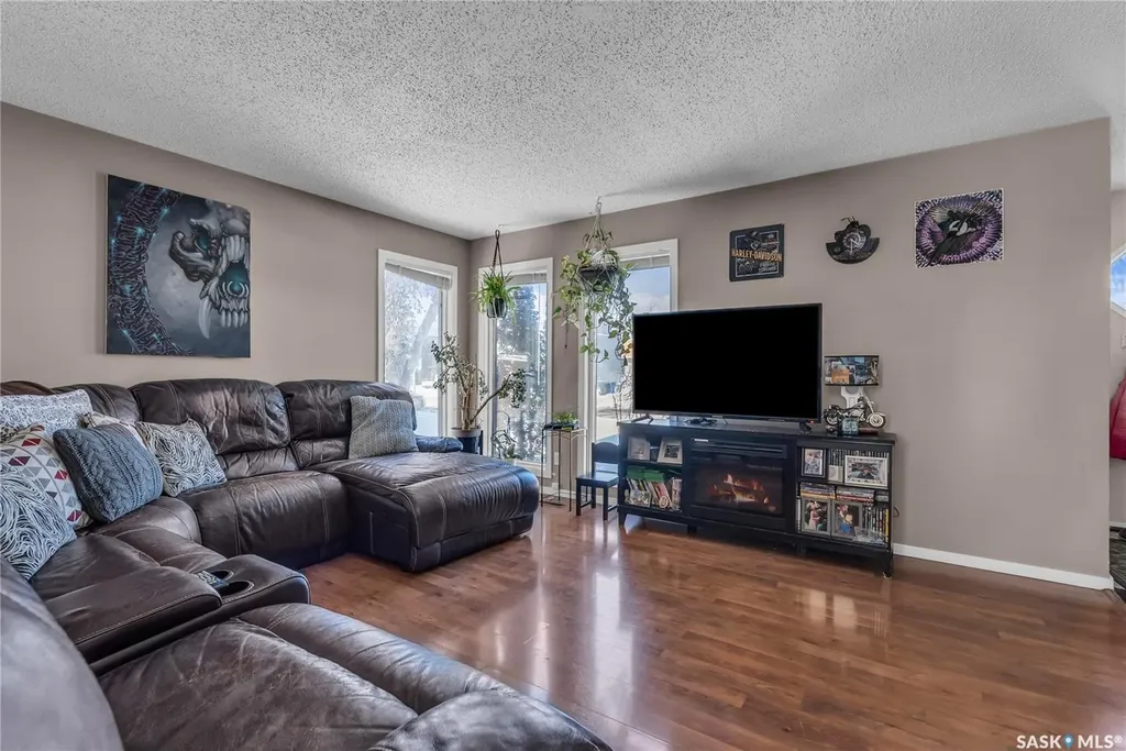 442-444 Russell Road Saskatoon SK S7K 6K9