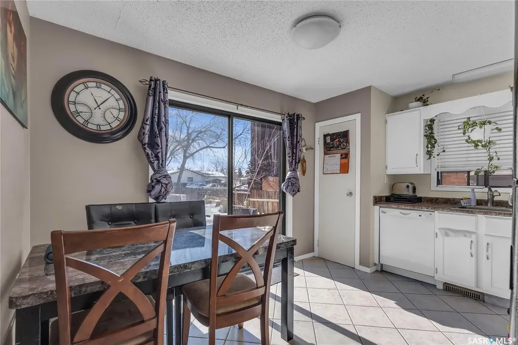 442-444 Russell Road Saskatoon SK S7K 6K9