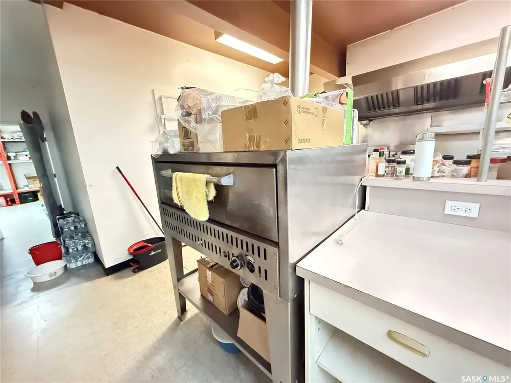303 1st Avenue E Gravelbourg SK S0H 1X0