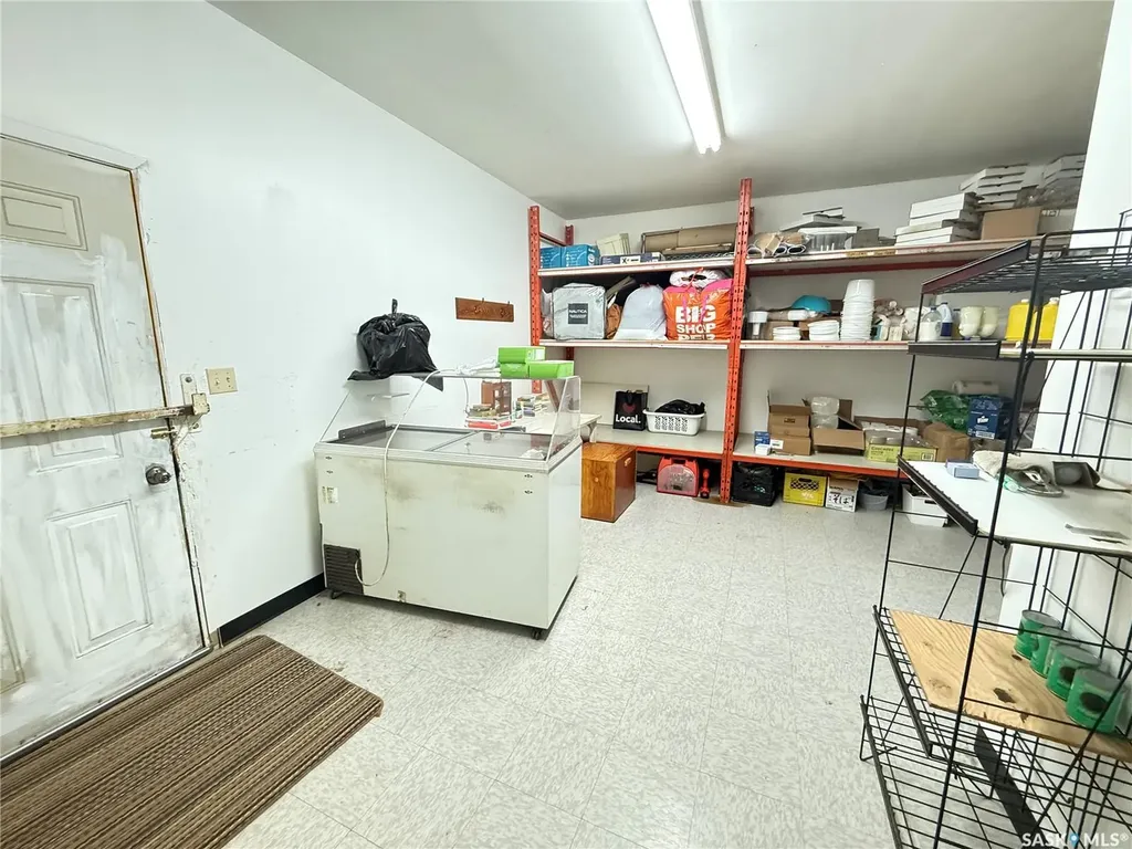 303 1st Avenue E Gravelbourg SK S0H 1X0