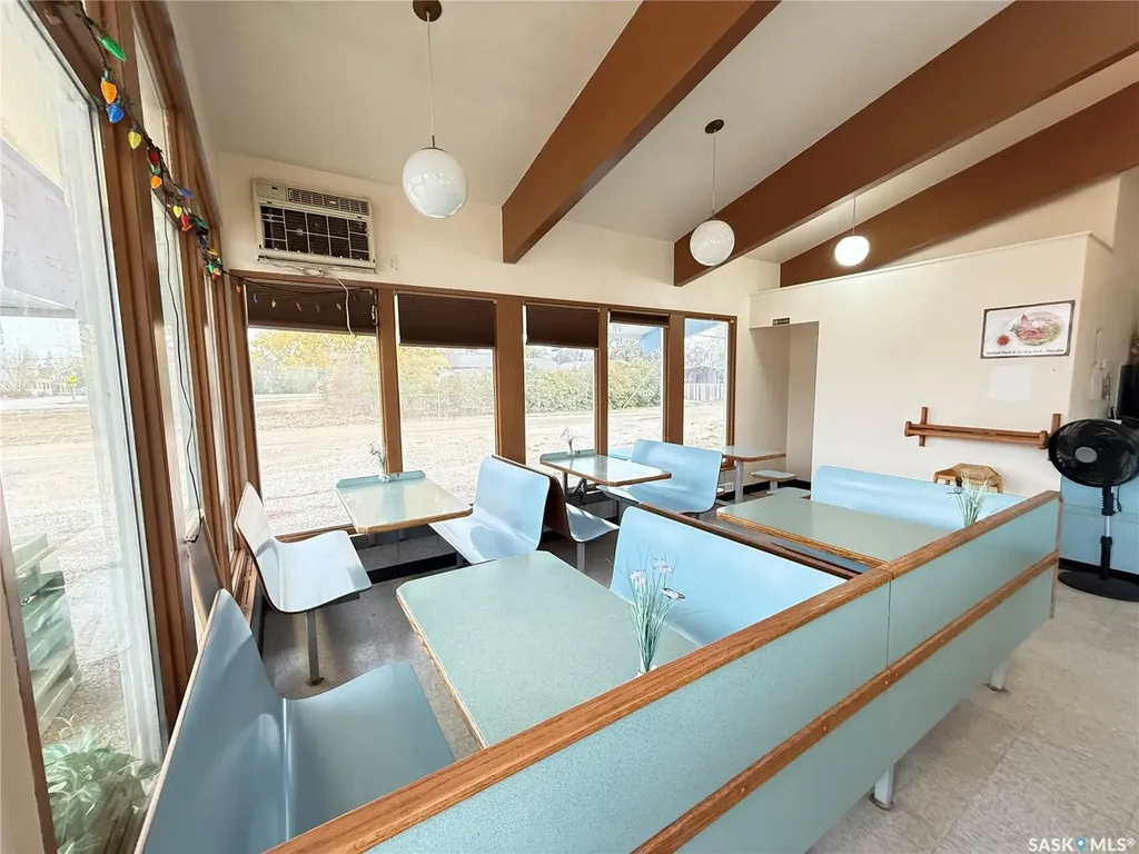 303 1st Avenue E Gravelbourg SK S0H 1X0