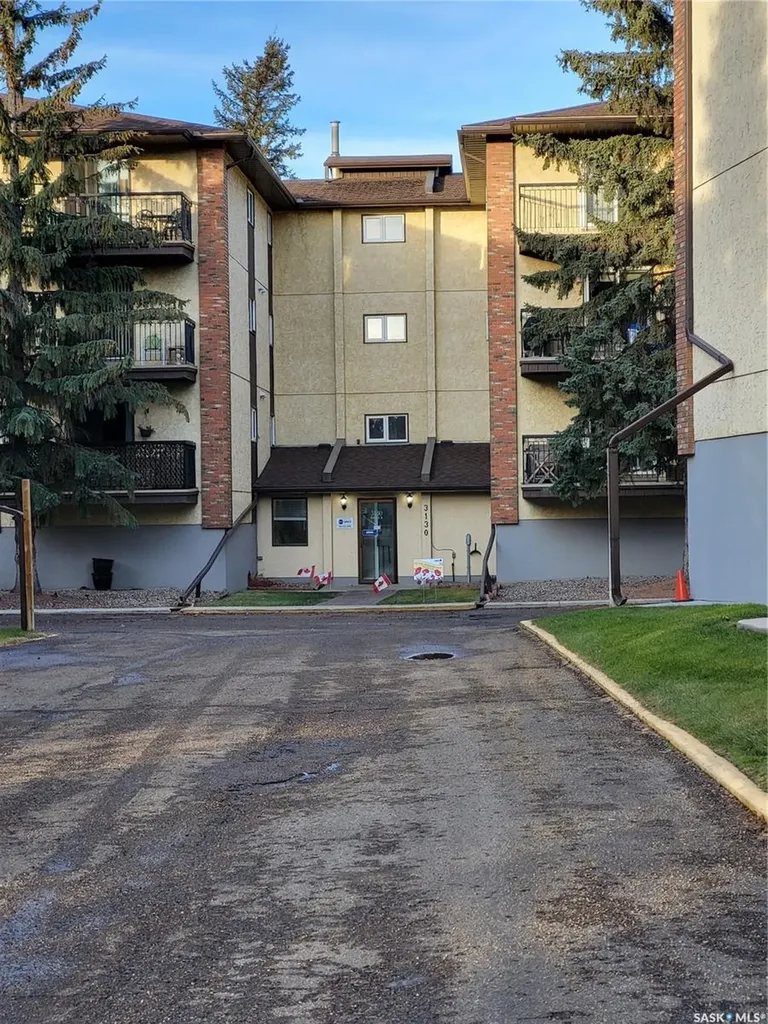 3130 Louise Street Saskatoon SK S7J 3L8