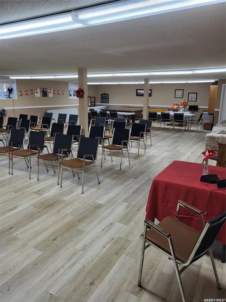 3130 Louise Street Saskatoon SK S7J 3L8