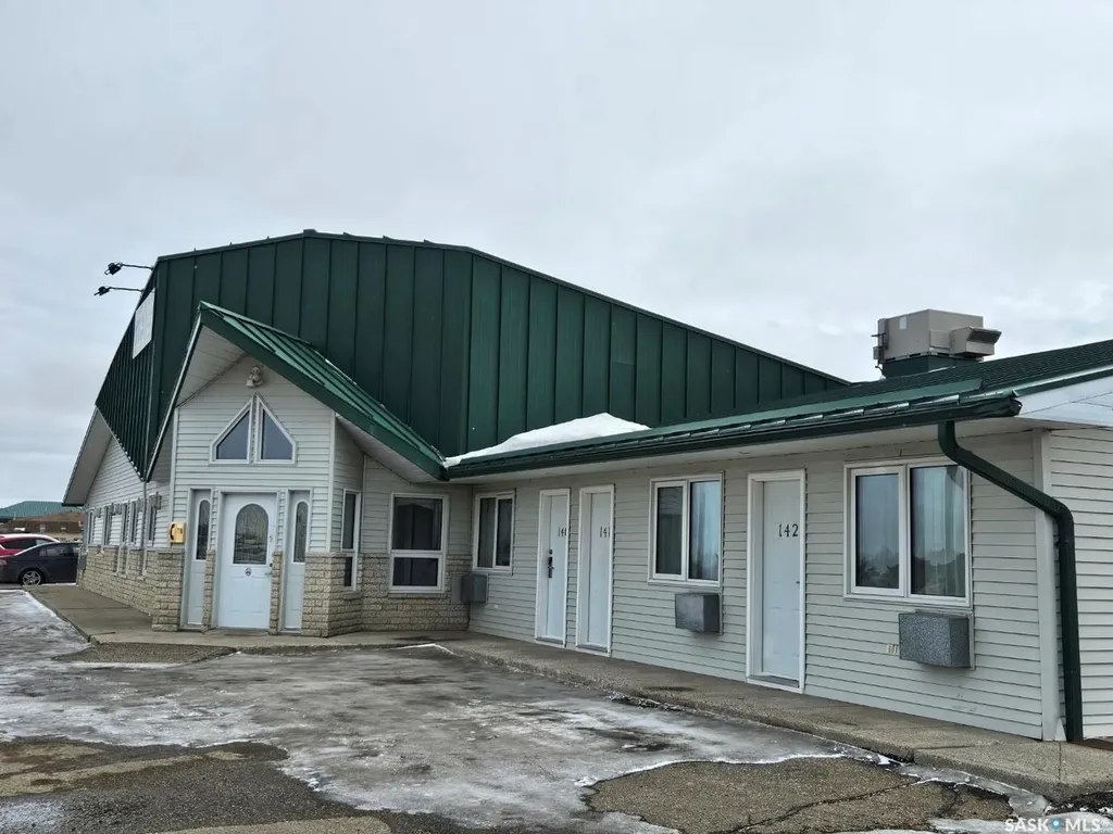 238 Sims Avenue Weyburn SK S4H 2J8