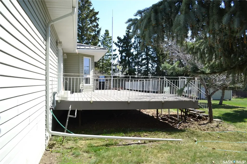 207 4th Avenue W Coleville SK S0L 0K0