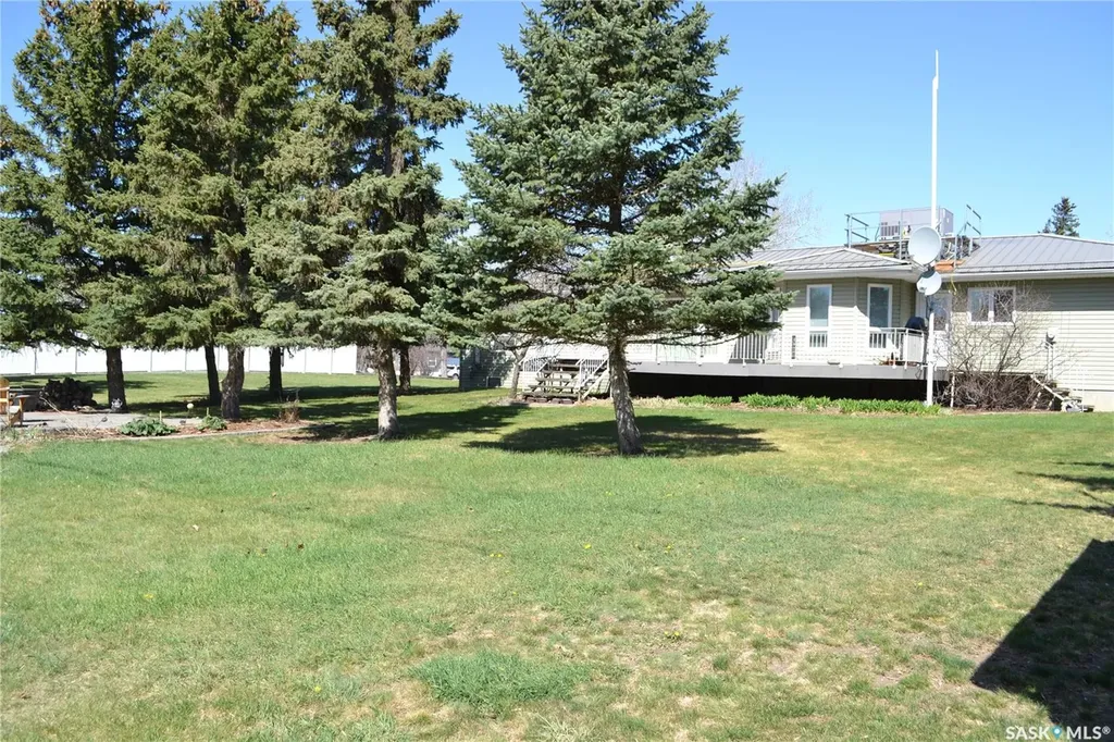 207 4th Avenue W Coleville SK S0L 0K0