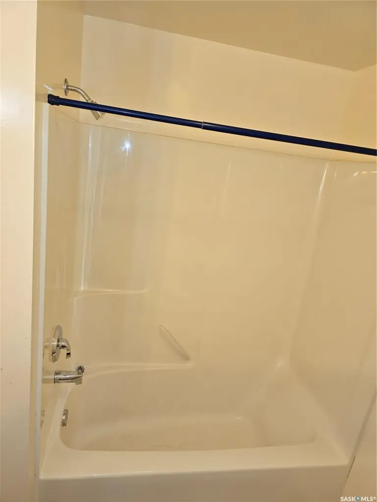 924 Montague Street Regina SK S4T 3H3