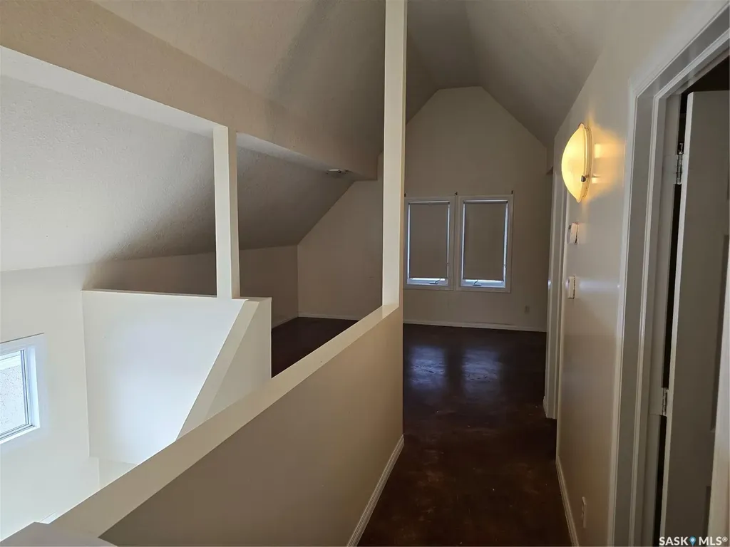 924 Montague Street Regina SK S4T 3H3