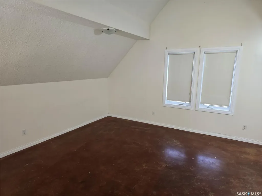 924 Montague Street Regina SK S4T 3H3