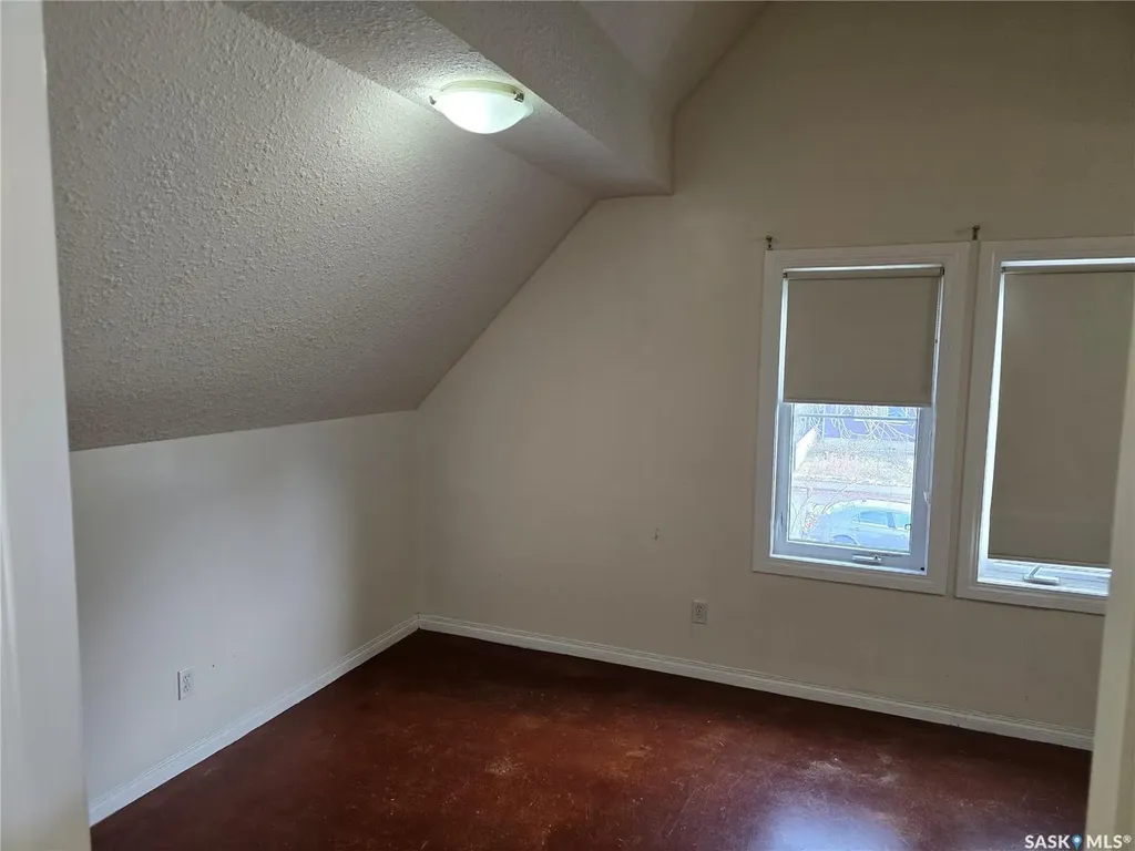 924 Montague Street Regina SK S4T 3H3