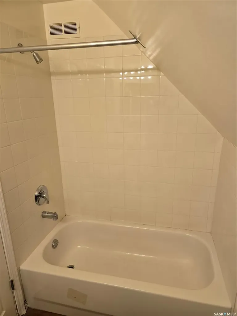 924 Montague Street Regina SK S4T 3H3