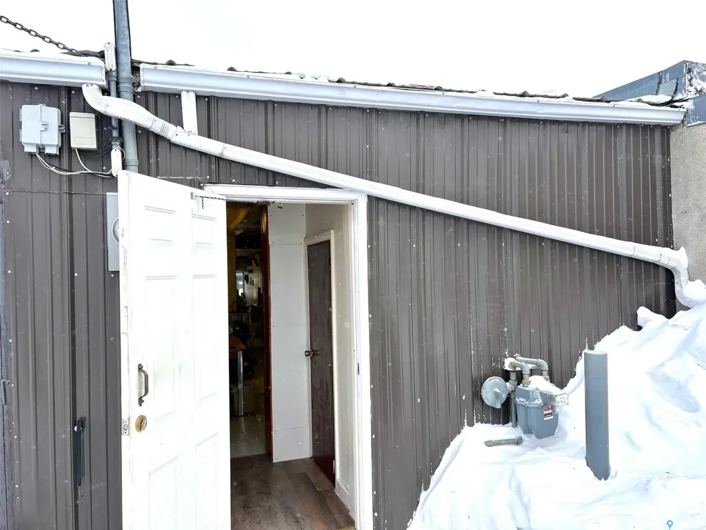 127 3rd Avenue W Melville SK S0A 2P0