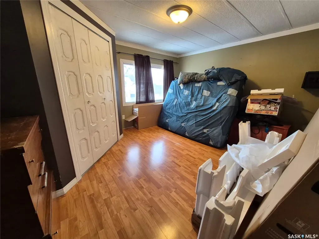 129 17th Street NE Weyburn SK S4H 2N3