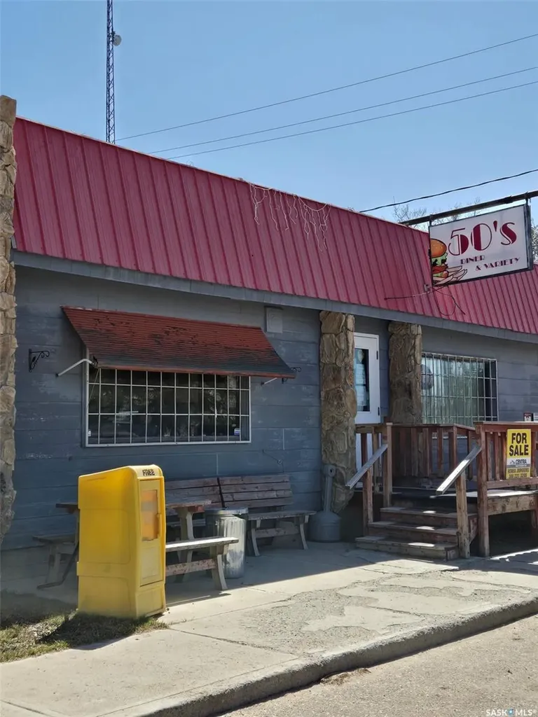 102 1st Avenue N St. Brieux SK S0K 3V0
