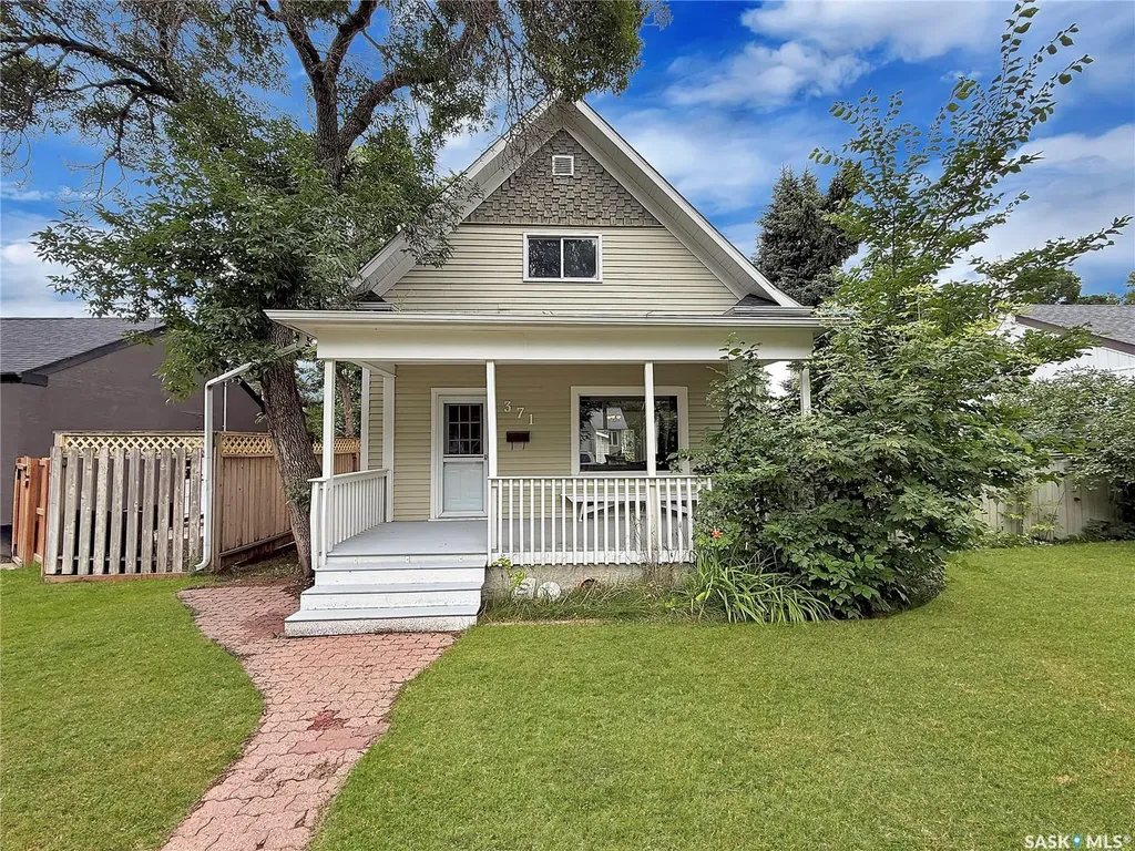 371 6th Avenue NW Swift Current SK S9H 0X9