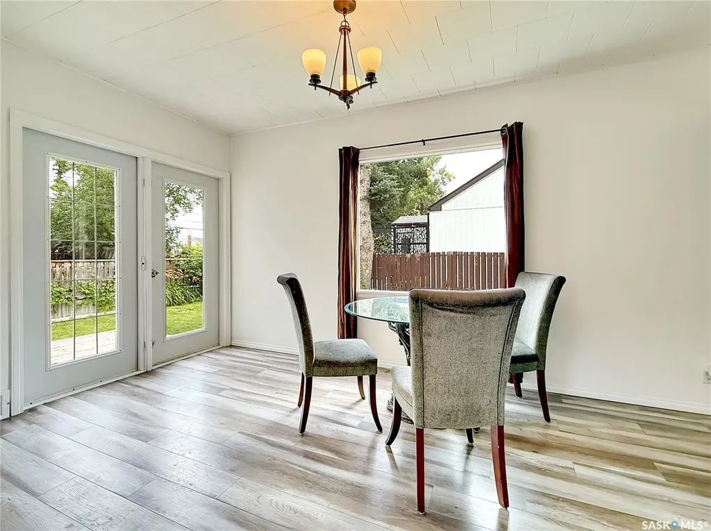 371 6th Avenue NW Swift Current SK S9H 0X9