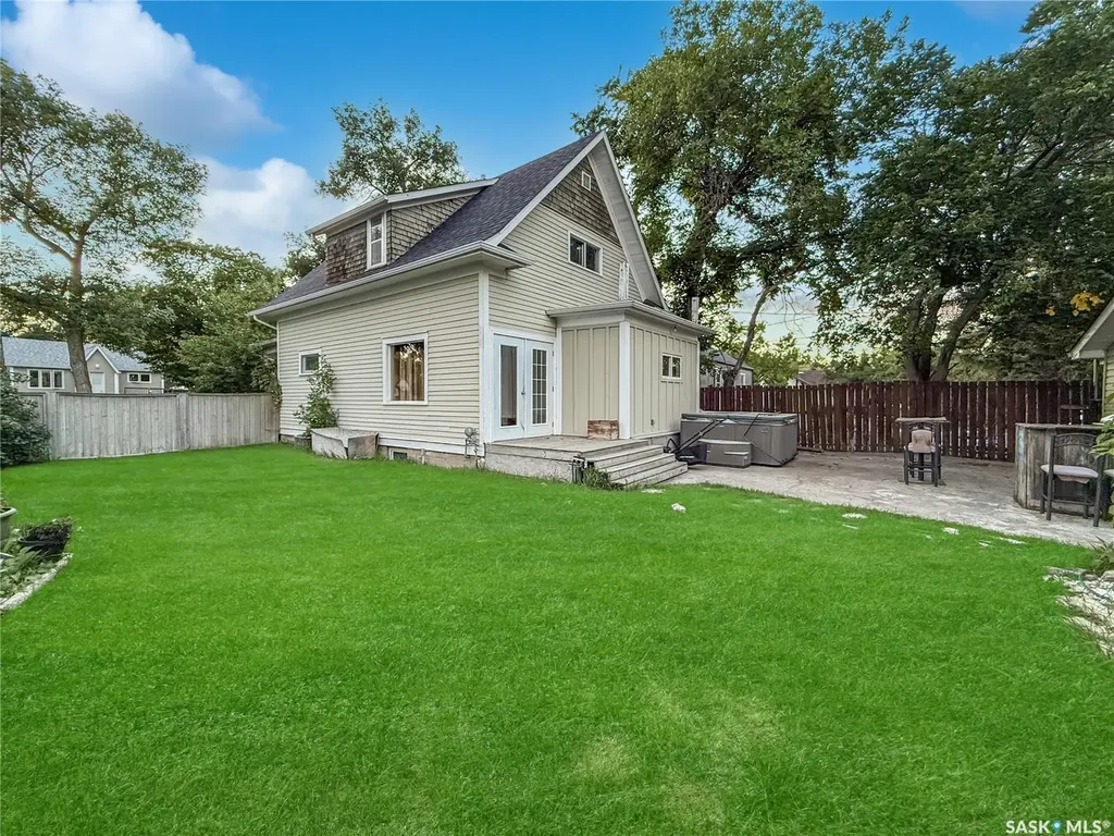 371 6th Avenue NW Swift Current SK S9H 0X9