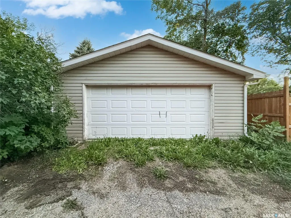 371 6th Avenue NW Swift Current SK S9H 0X9