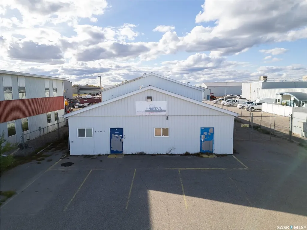 3865 5th Avenue E Prince Albert SK S6W 0A2