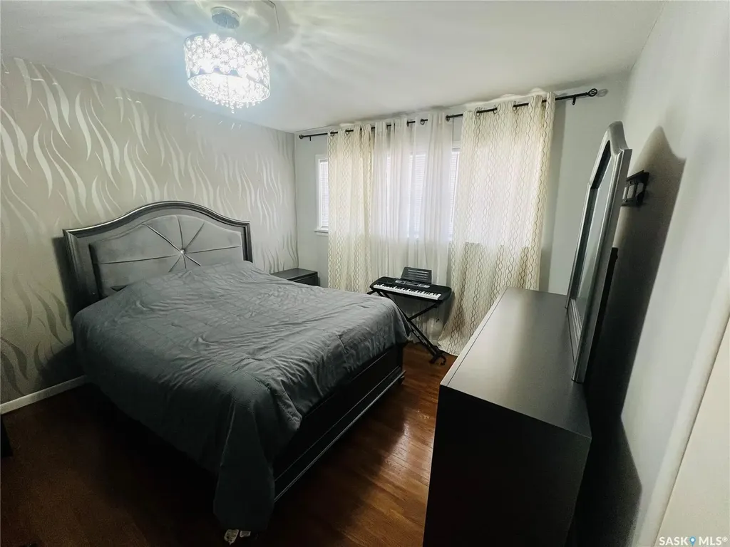 596 1st Avenue NE Swift Current SK S9H 2B7