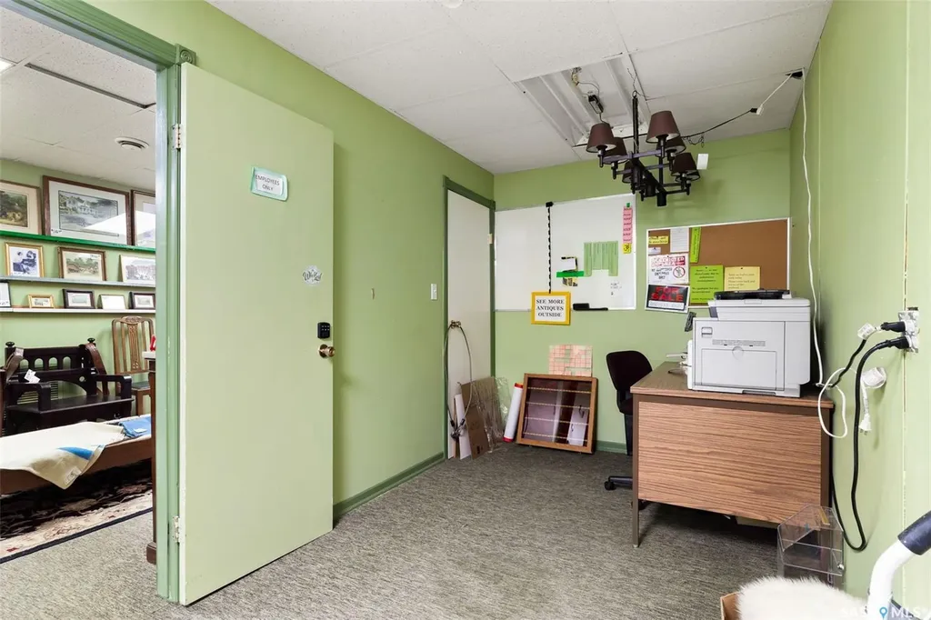 1342 Lorne Street Regina SK S4R 2K1