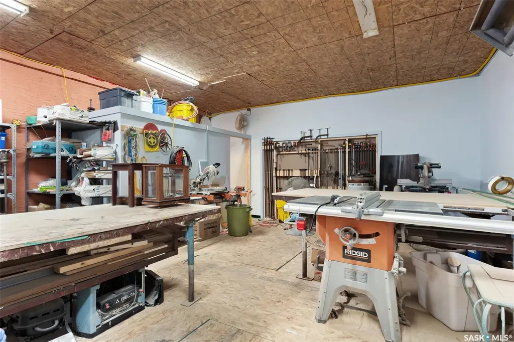 1342 Lorne Street Regina SK S4R 2K1