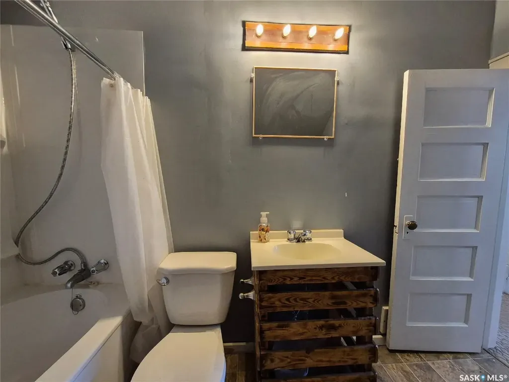 133 1st Street W Ponteix SK S0N 1Z0