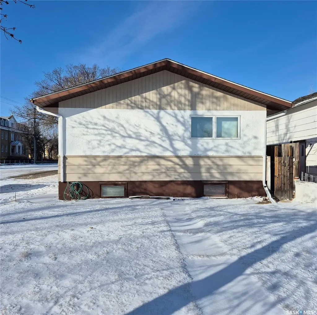 144 2nd Street W Ponteix SK S0N 1Z0