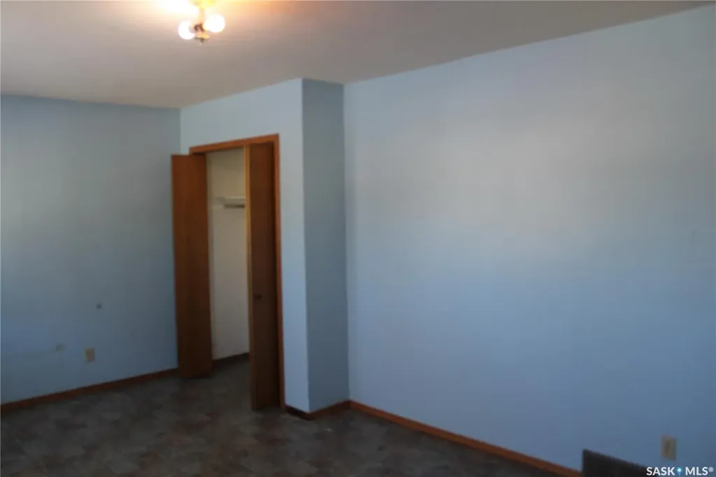 413 1st Street Kipling SK S0G 2S0