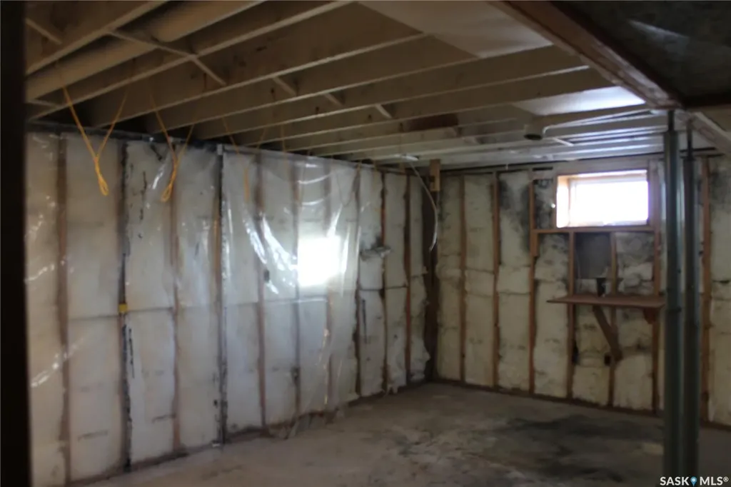 413 1st Street Kipling SK S0G 2S0