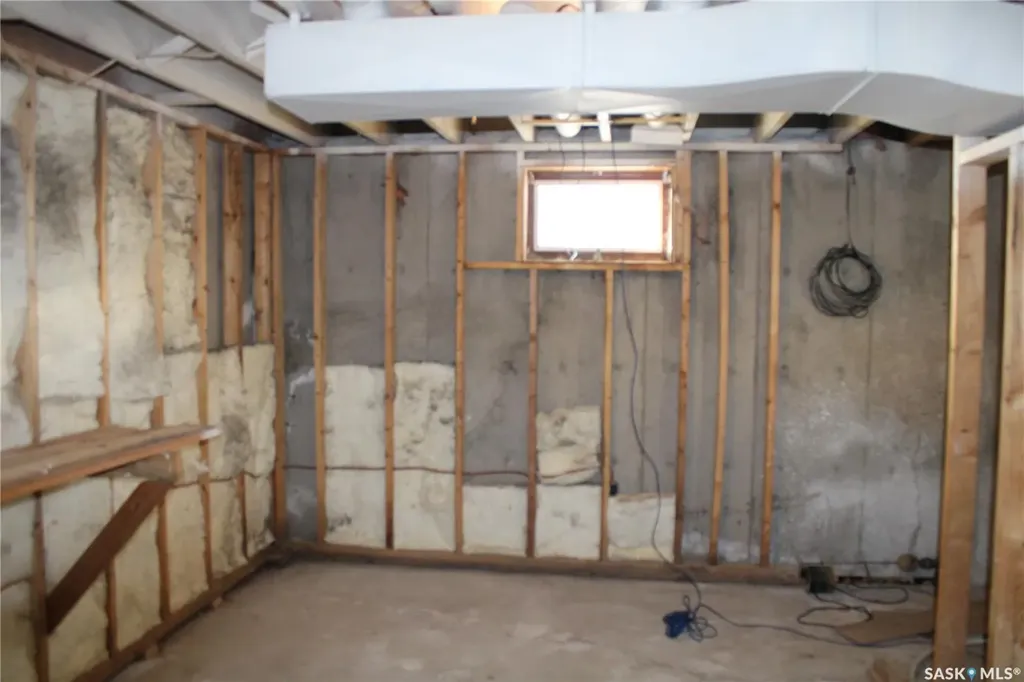 413 1st Street Kipling SK S0G 2S0