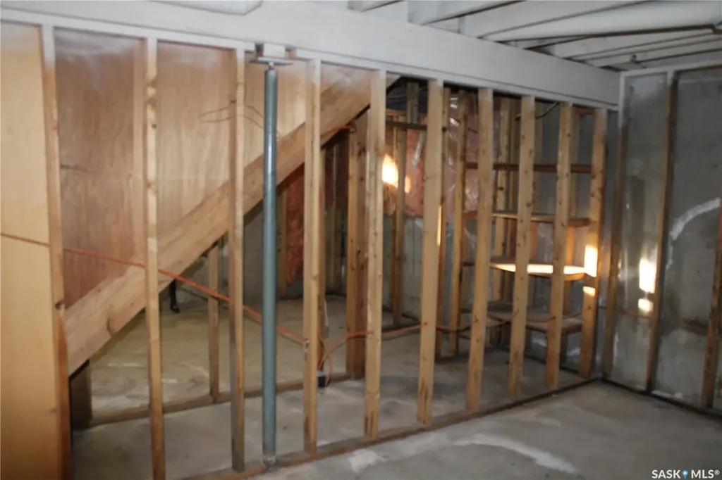 413 1st Street Kipling SK S0G 2S0