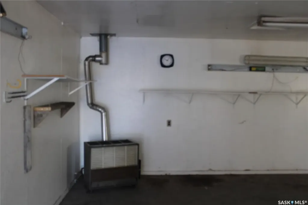 413 1st Street Kipling SK S0G 2S0