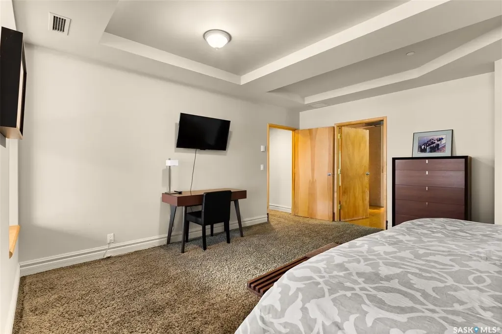 1821 Scarth Street Regina SK S4P 2G9