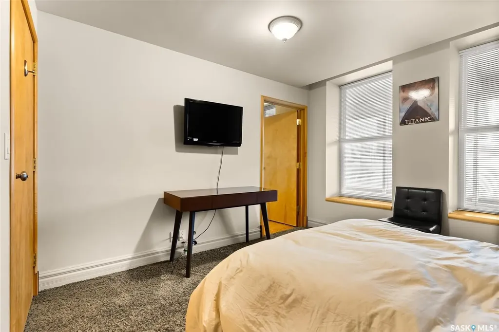 1821 Scarth Street Regina SK S4P 2G9
