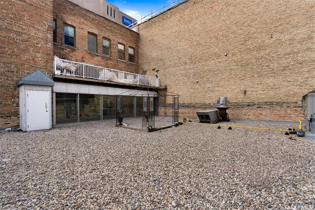 1821 Scarth Street Regina SK S4P 2G9
