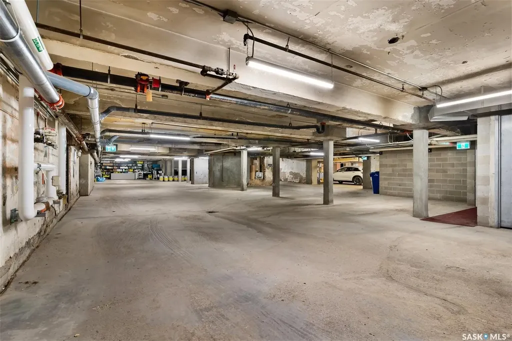 1821 Scarth Street Regina SK S4P 2G9