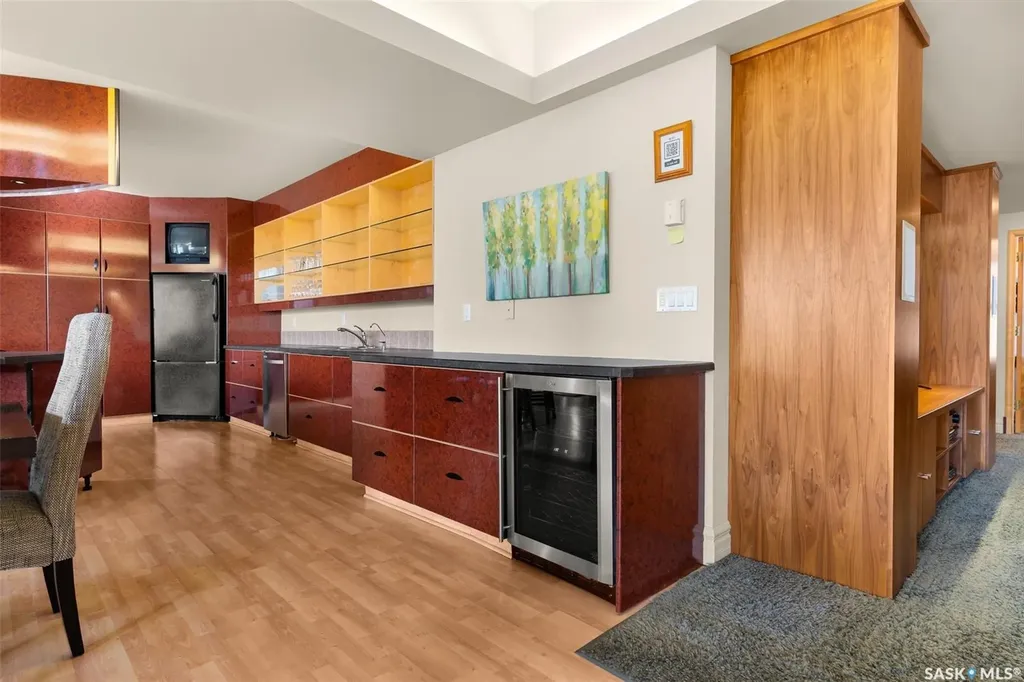 1821 Scarth Street Regina SK S4P 2G9